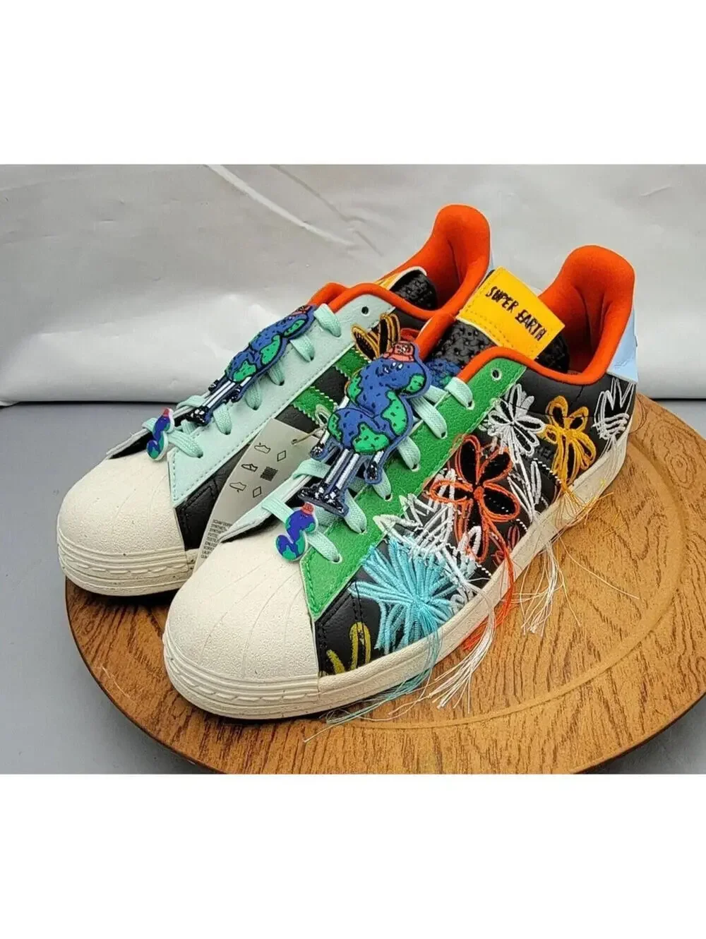 adidas experience unique